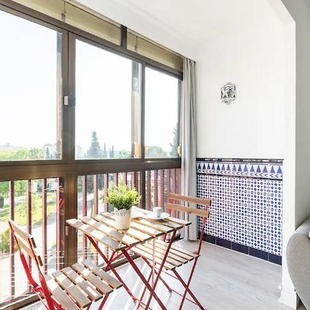 Apartamento Amplio Con 4 Habitaciones Y 2 Banos - Great Apartment With 4 Rooms - 2 Baths Севілья Екстер'єр фото